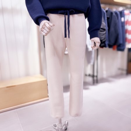 도톰 플리스 배기 핏 팬츠