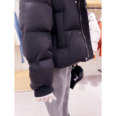 하이넥 세미크롭 다운 점퍼