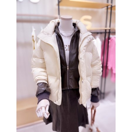 하이넥 세미크롭 다운 점퍼