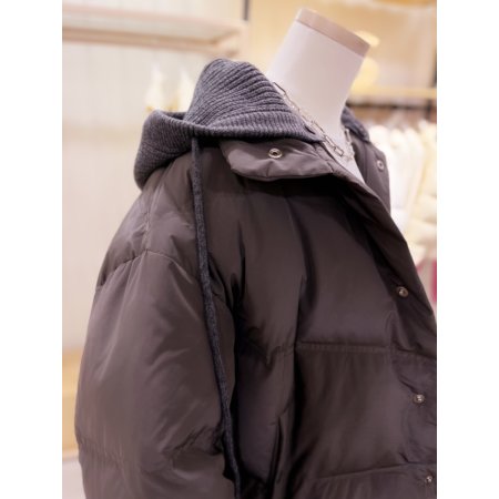 니트후드 크랍 사선 다운 점퍼