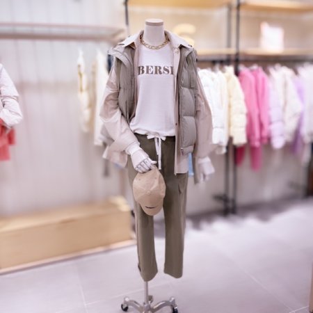 하이넥 지퍼 베스트