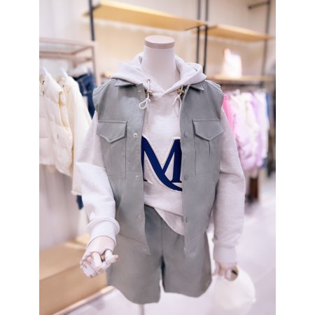 아웃포켓 인조가죽 베스트