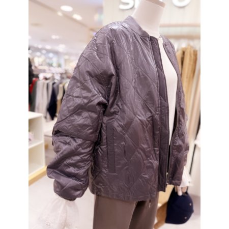 루즈핏 다이아 퀼팅 점퍼