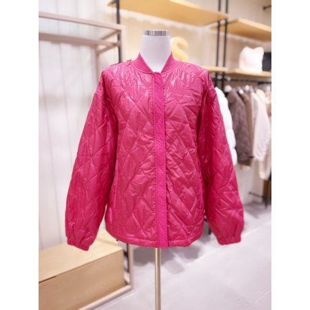 루즈핏 다이아 퀼팅 점퍼