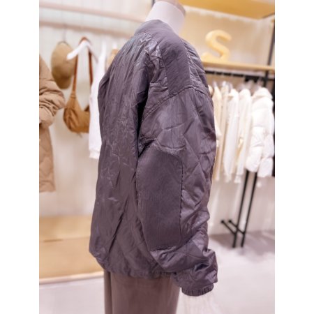 다이아 퀼팅 루즈핏 점퍼