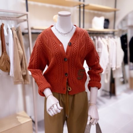 가죽 패치 꽈배기 니트 가디건