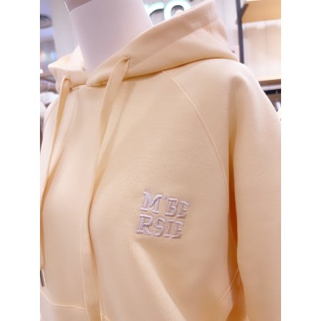 엠버시 자수 라글란 후드 티셔츠