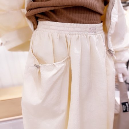 허리밴딩 자수 사이드포켓 개더 스커트