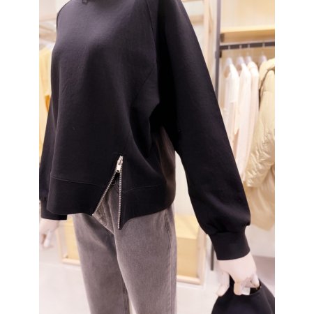 사선 지퍼 백자수 포인트 티셔츠