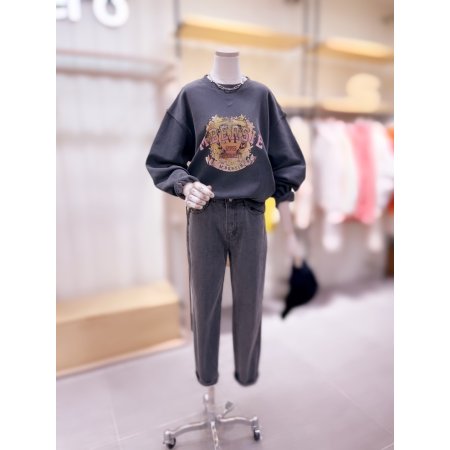 엠블럼 로고 프린트 세미 크롭 맨투맨