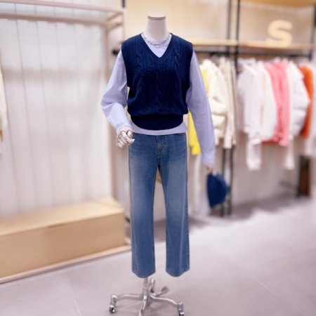 케이블 니트 베스트