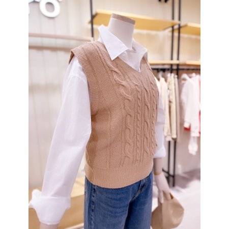 케이블 니트 베스트