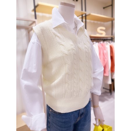 브이넥 케이블 니트 베스트