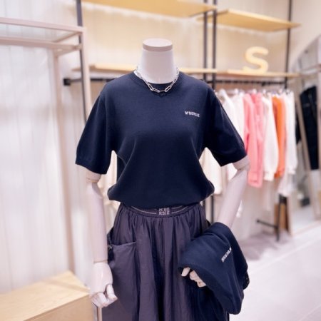 베이직 로고 포인트 반팔니트