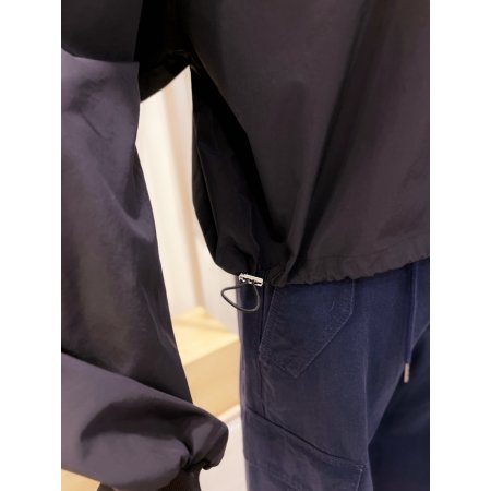 V넥 톤배색 홑겹 우븐 풀오버