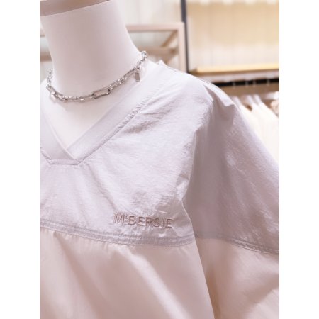 V넥 톤배색 홑겹 풀오버