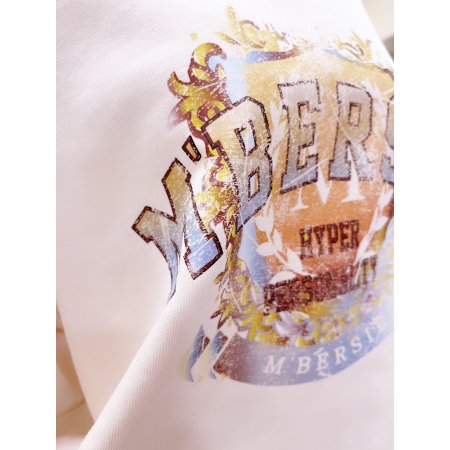 엠블럼 프린트 맨투맨