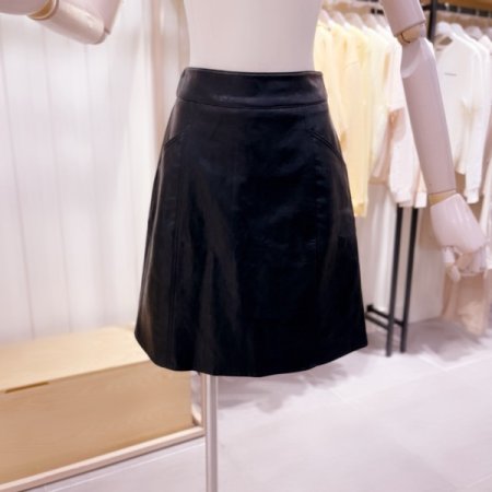 인조가죽 A라인 미디엄 스커트