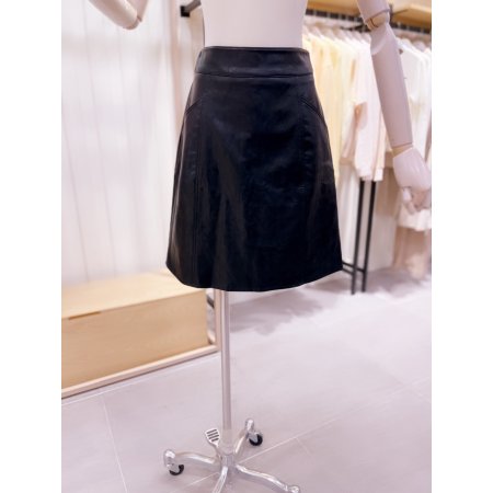 인조가죽 A라인 미디엄 스커트