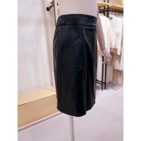 인조가죽 A라인 미디엄 스커트