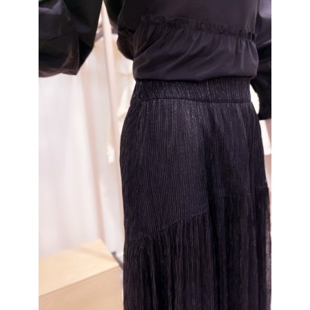 메탈주름지 라운드 절개 롱스커트