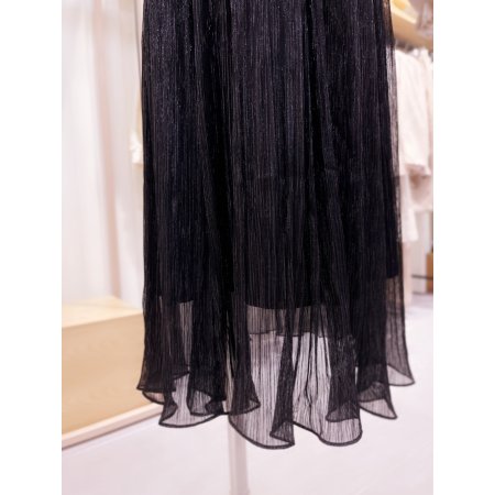 메탈주름지 라운드 절개 롱스커트