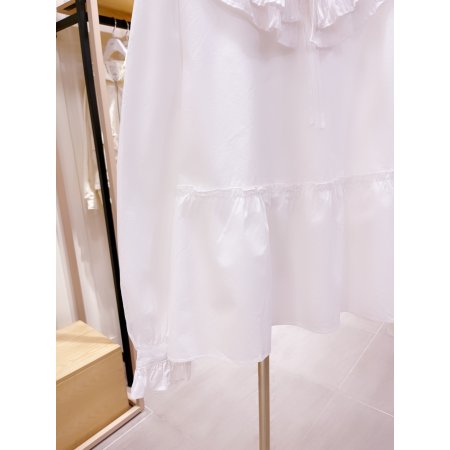 주름카라 A라인 블라우스