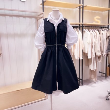 허리 로고밴딩 지퍼여밈 V넥 원피스	