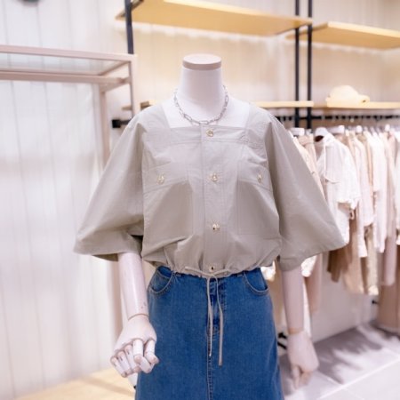 스퀘어넥 크랍 루즈핏 셔츠