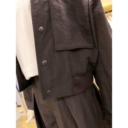 라운드넥 립 포인트 점퍼