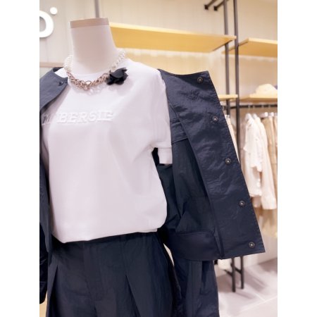 라운드넥 립 포인트 점퍼