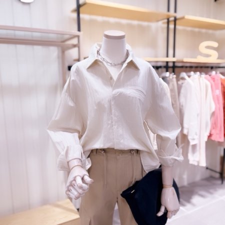 뒷판 셔링장식 셔츠