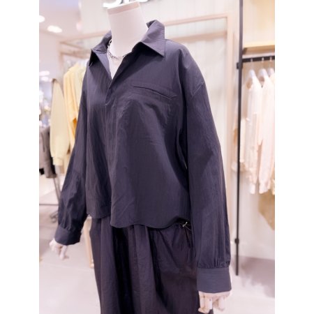 뒷판 셔링장식 셔츠