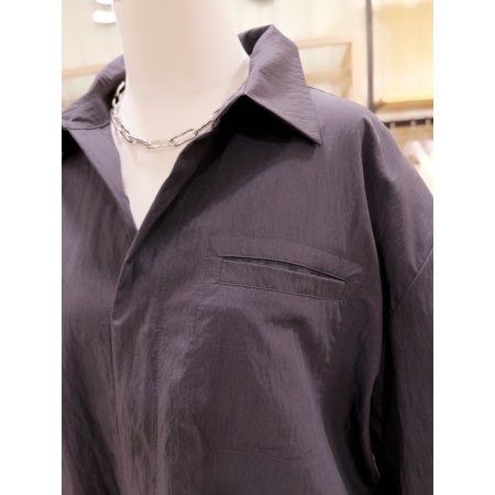 뒷판 셔링장식 셔츠