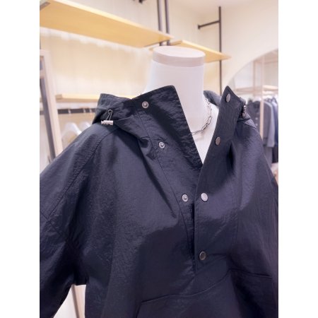 후드 배색 루즈핏 아노락 점퍼