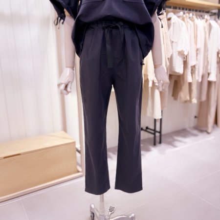 투턱 린넨 팬츠