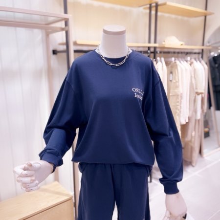 라운드넥 루즈핏 티셔츠