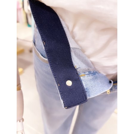 하이웨스트 일자핏 라이트 데님 진 팬츠