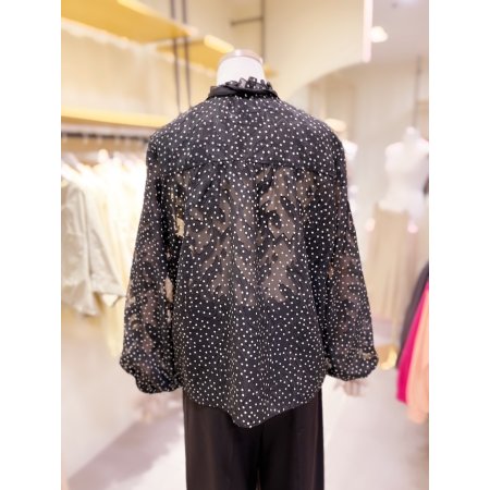 하이넥 도트 자카드 블라우스