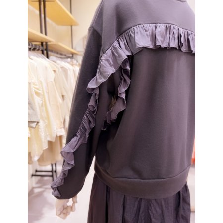 셔링 디테일 포인트 티셔츠