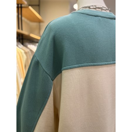 배색 패치 루즈핏 티셔츠