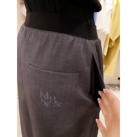 엠버자수 플리츠 스커트