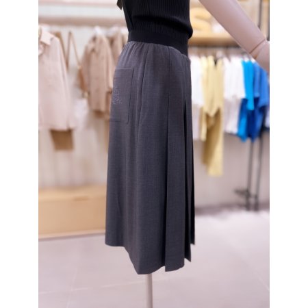 엠버자수 플리츠 스커트