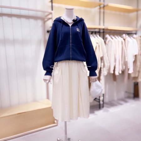 로고자수 포인트 후드 집업 니트