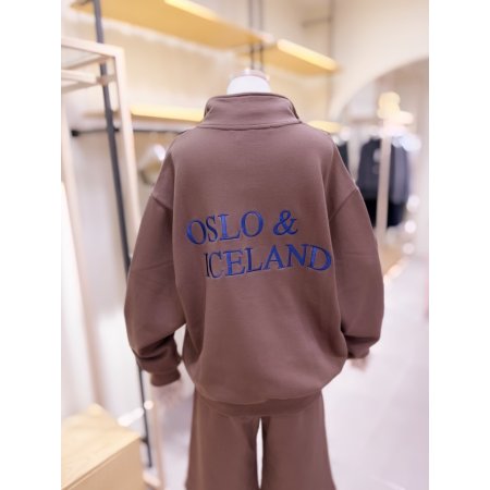 뒷판레터링 요크절개 반집업 맨투맨