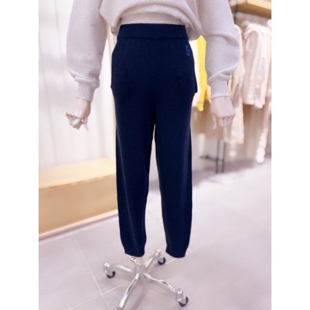 허리밴딩 슬림핏 니트 팬츠