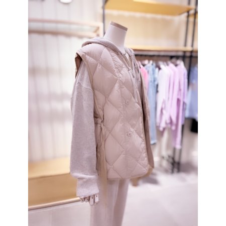 다이아 퀼팅 반 더블 다운 베스트