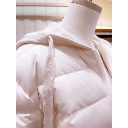 니트후드 경량 다운 숏 점퍼