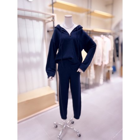 S자수 슬림핏 니트 팬츠