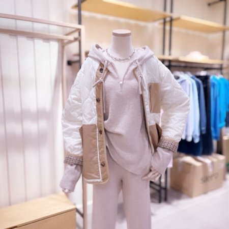 배색패치 호리병 퀼팅 점퍼